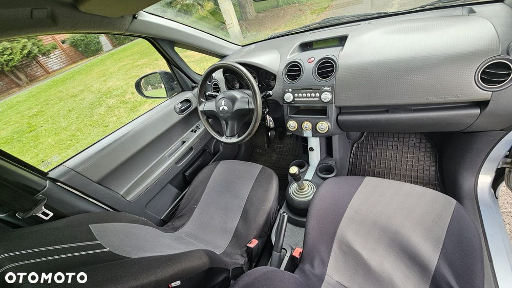 Mitsubishi Colt 1.3 Invite Spring - 6