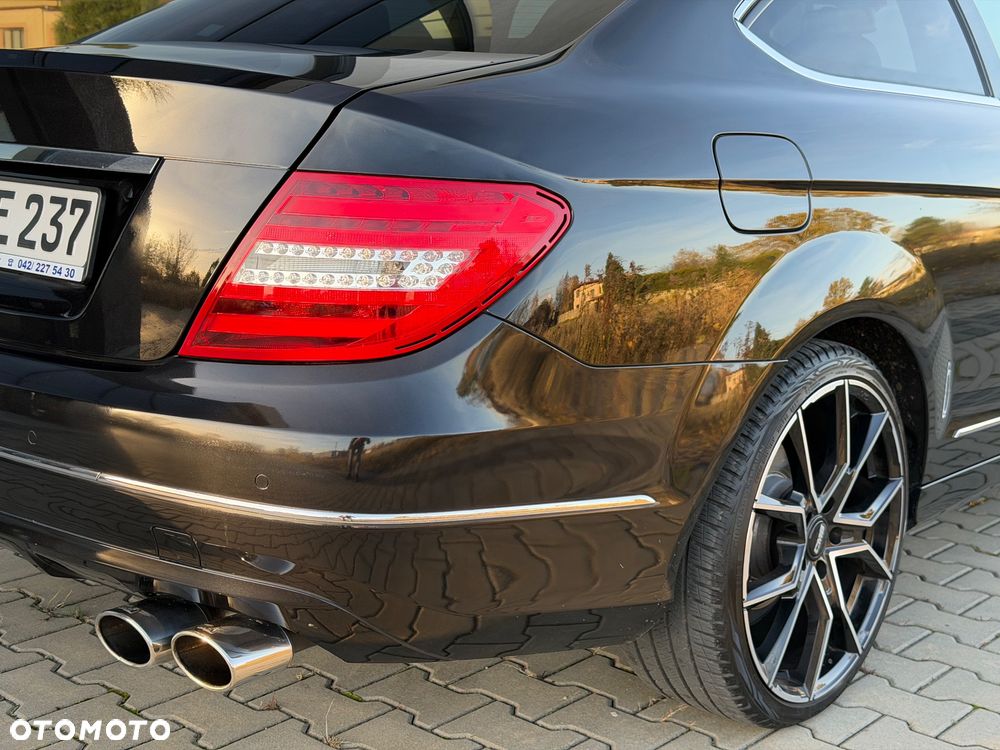 Mercedes-Benz Klasa C 180 Coupe BlueEFFICIENCY - 13