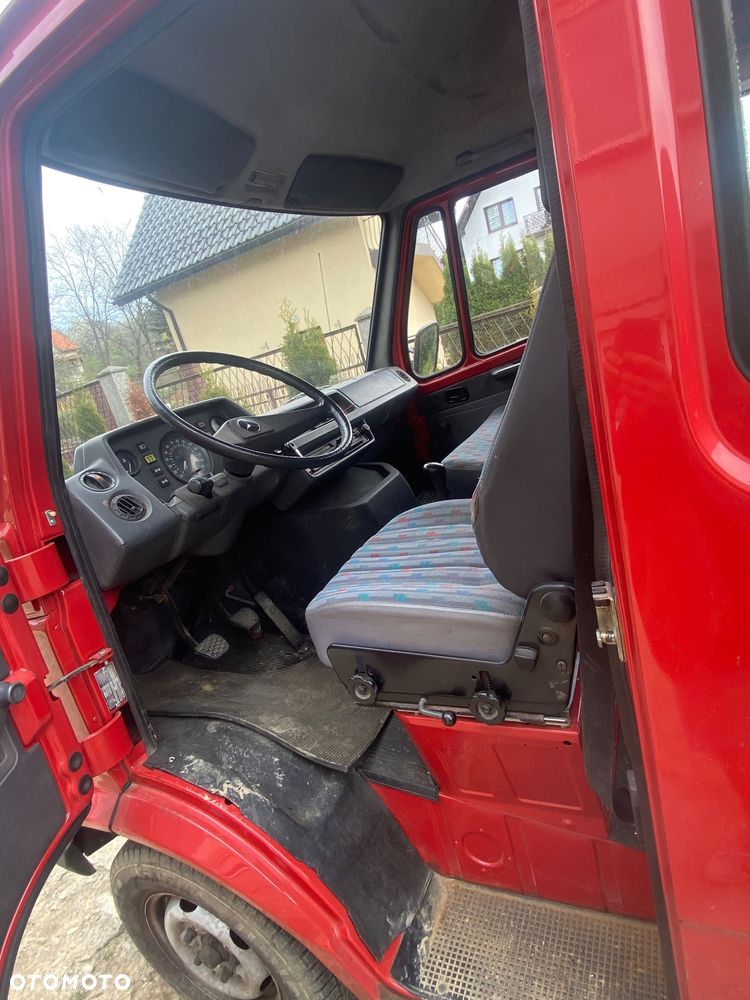 Mercedes-Benz Sprinter - 3