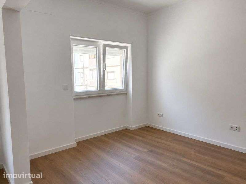 Apartamento  T2 - Barreiro - Grande imagem: 2/12