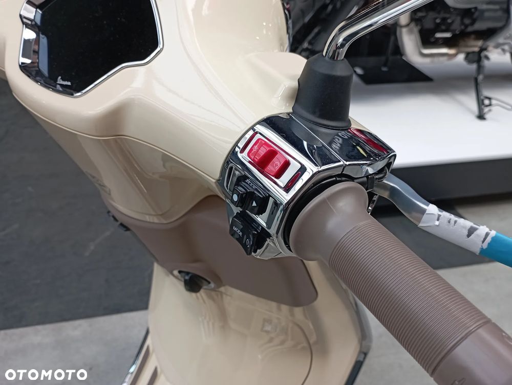 Vespa Primavera - 15