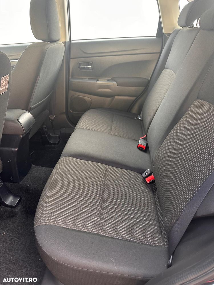 Mitsubishi ASX 1.6 Litre DI-D Invite - 11