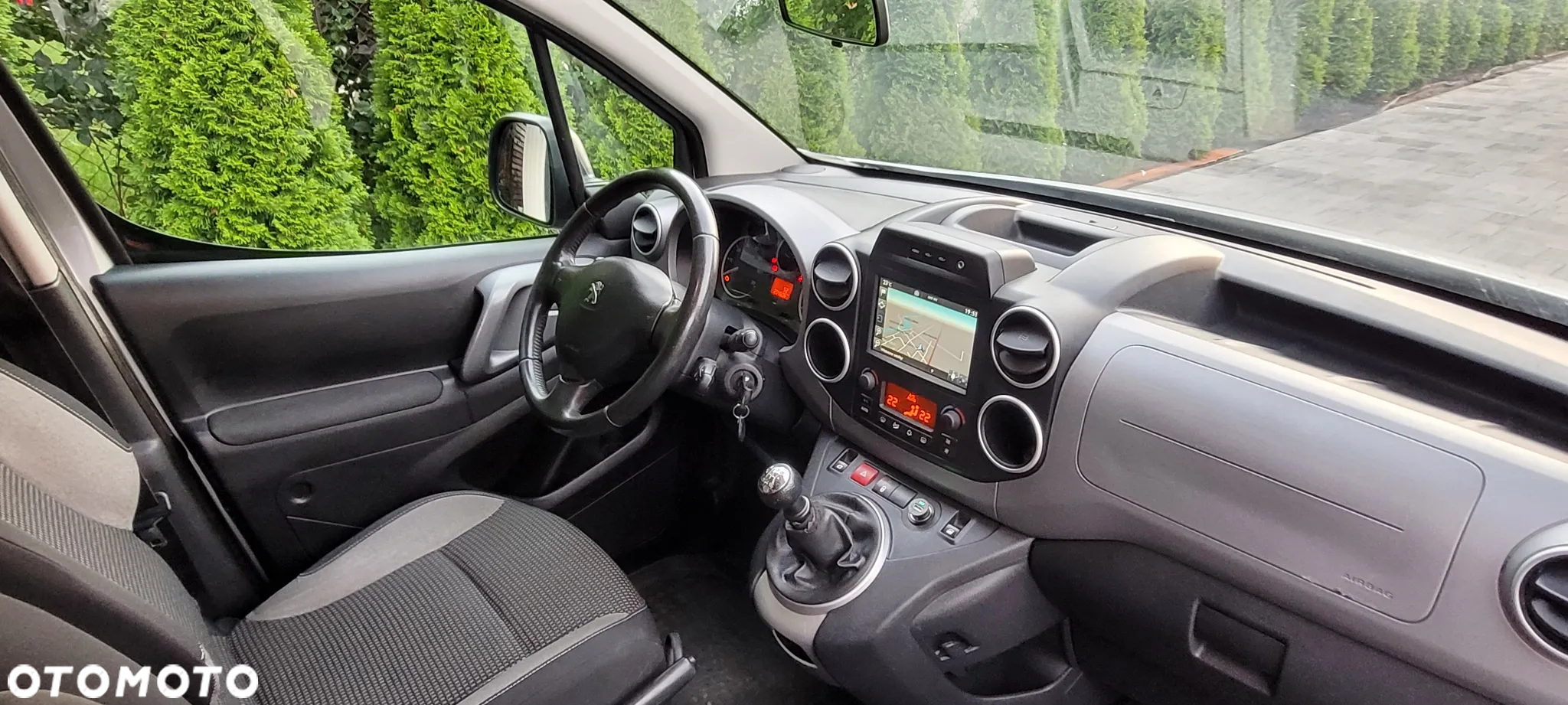 Peugeot Partner 1.6 BlueHDi Outdoor S&S - 12