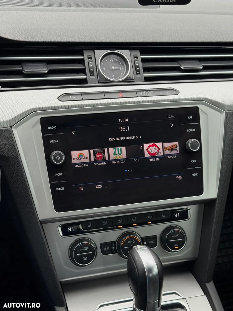 Volkswagen Passat 2.0 TDI DSG Comfortline - 21