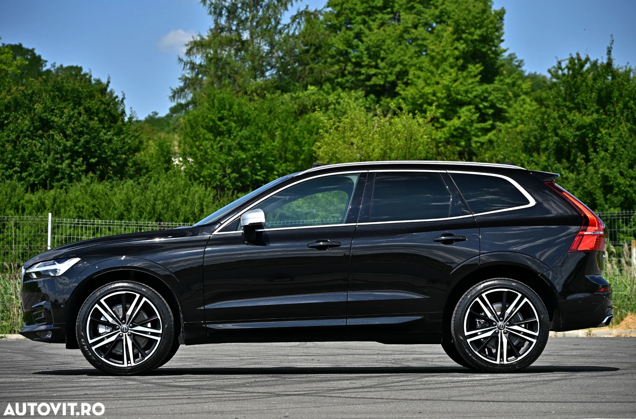 Volvo XC 60 D5 AWD Geartronic RDesign - 5