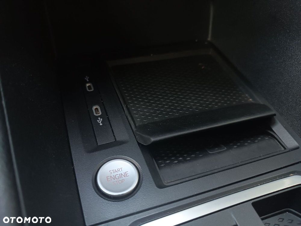 Ford Tourneo Connect Grand - 30