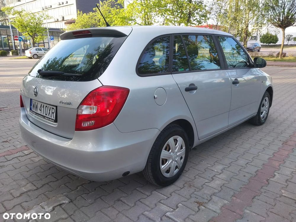 Skoda Fabia 1.4 16V Active - 8