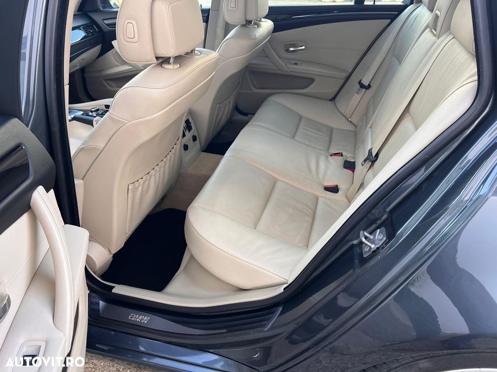BMW Seria 5 520d Aut. Edition Exclusive - 8