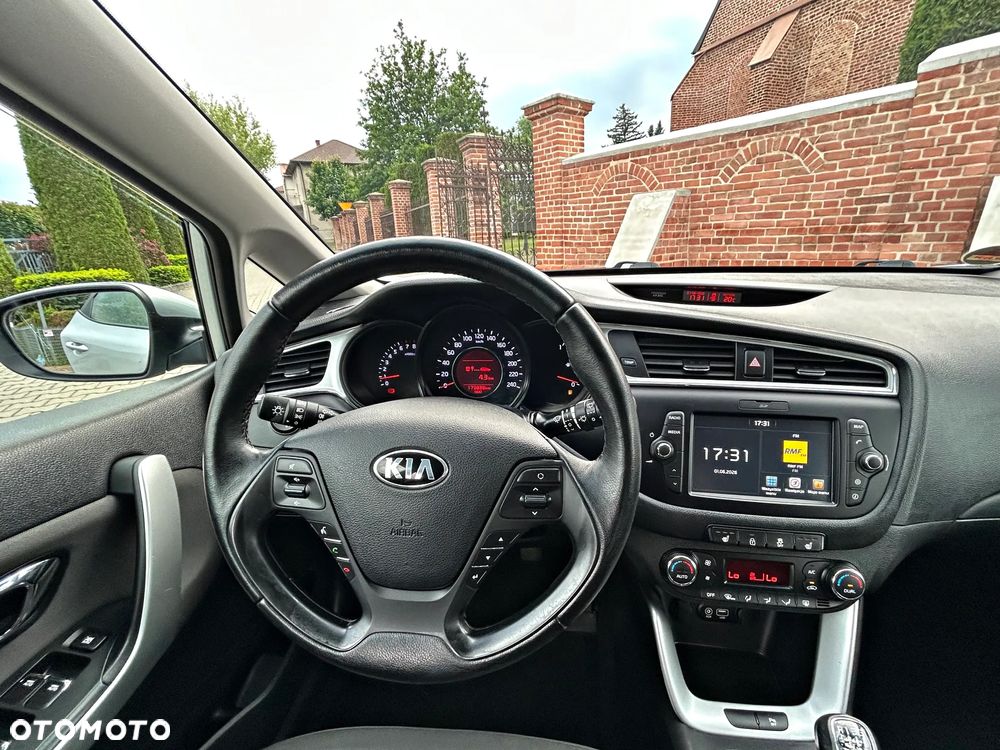 Kia Ceed 1.4 S - 29