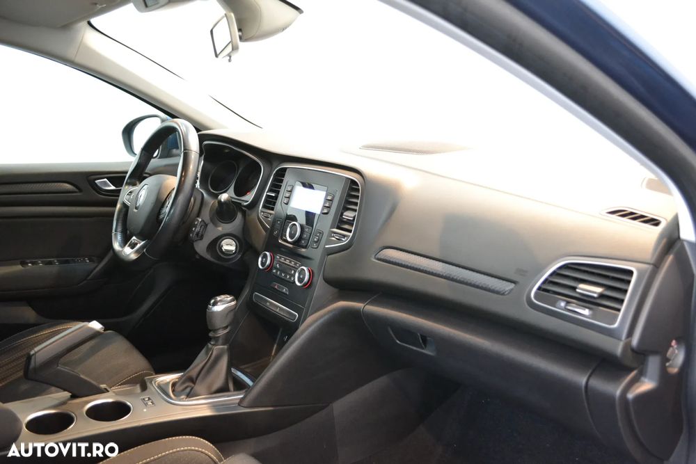 Renault Megane BLUE dCi Zen - 12