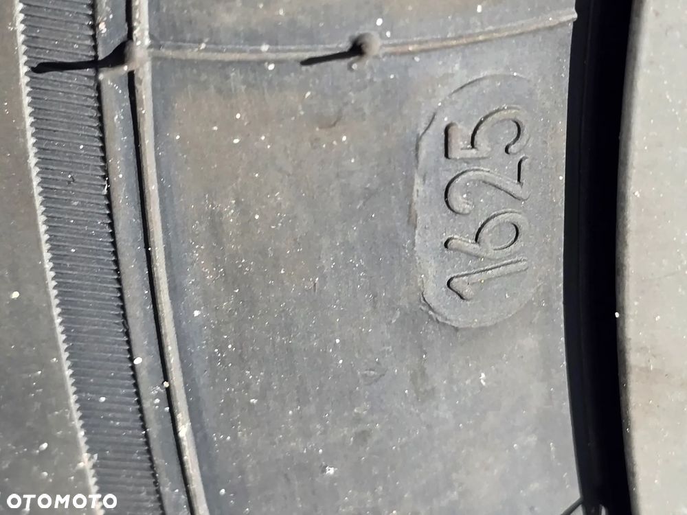 Volkswagen Caravelle - 26