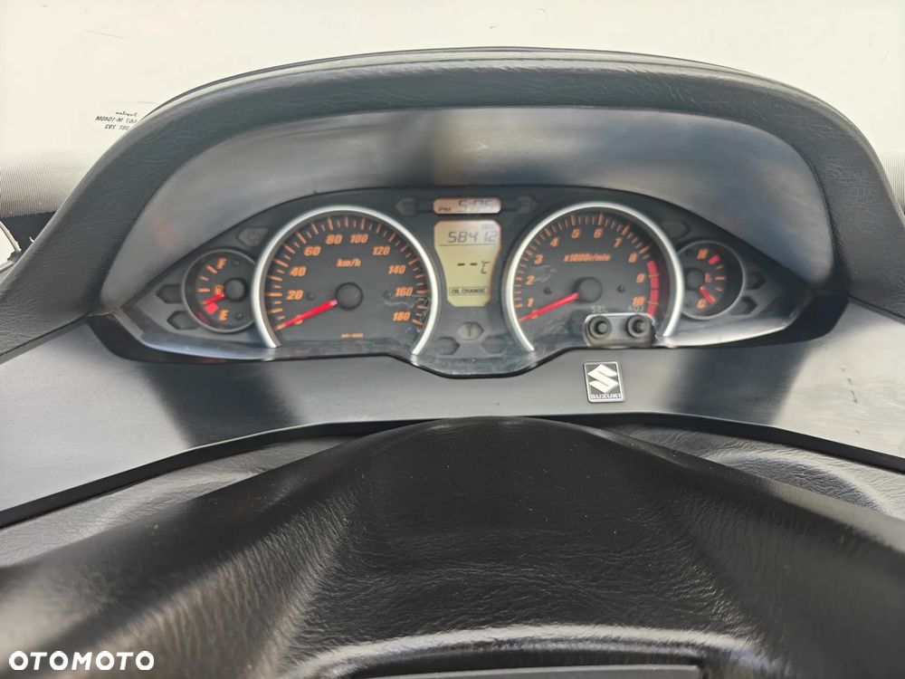 Suzuki Burgman - 11