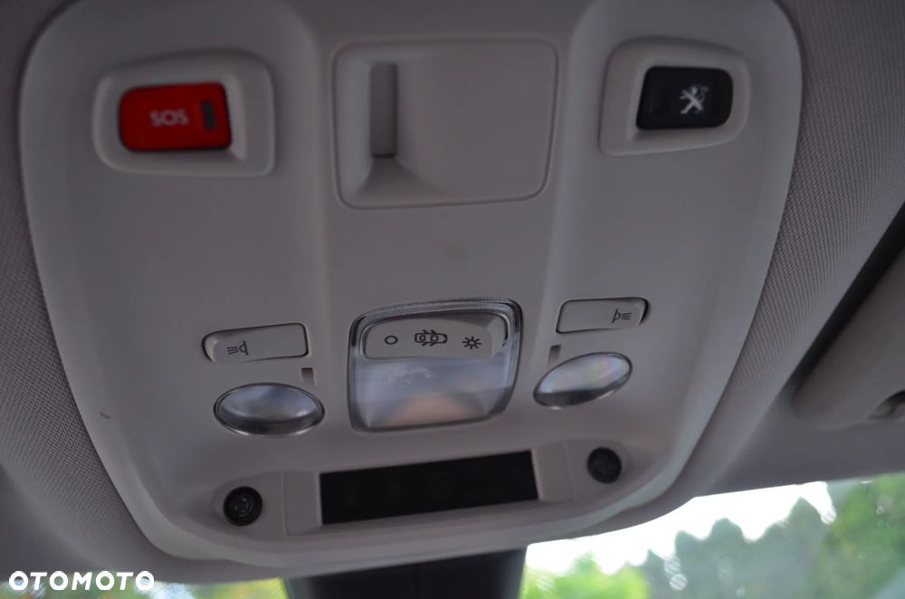Peugeot Traveller 2.0 BlueHDi Long Business - 31