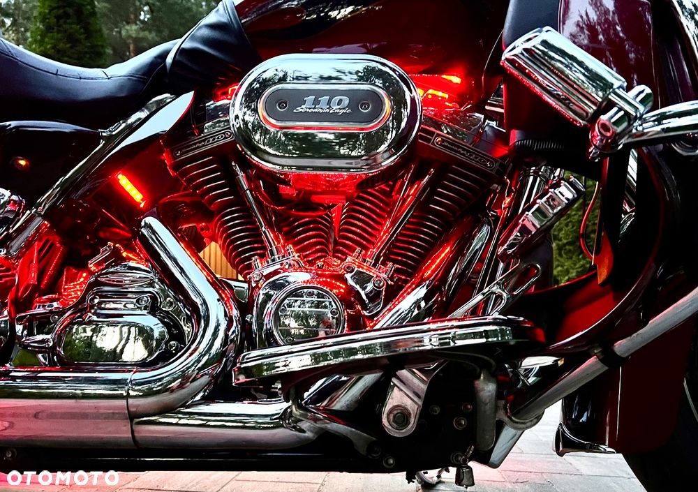 Harley-Davidson FLHTCU Ultra - 5