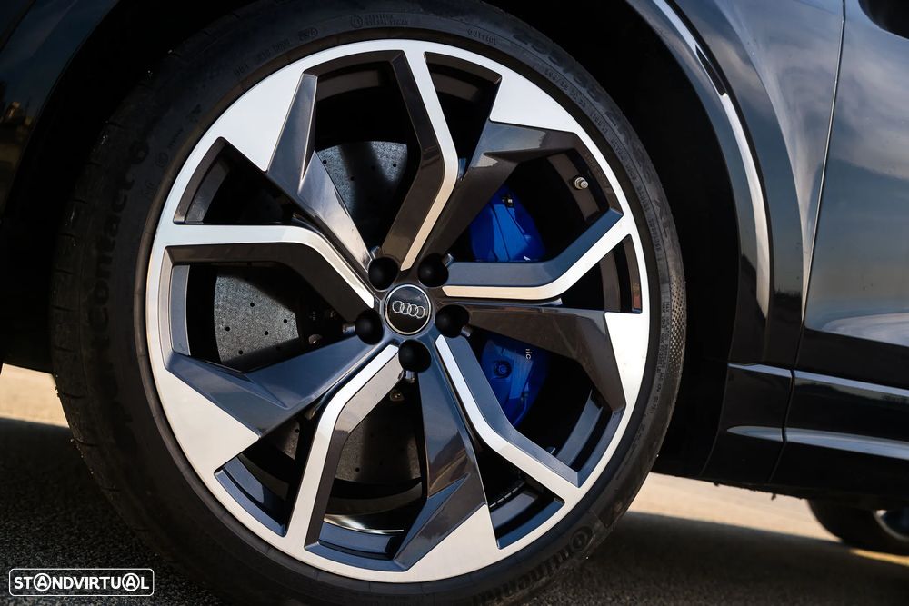 Audi RS Q8 TFSI quattro Tiptronic - 23