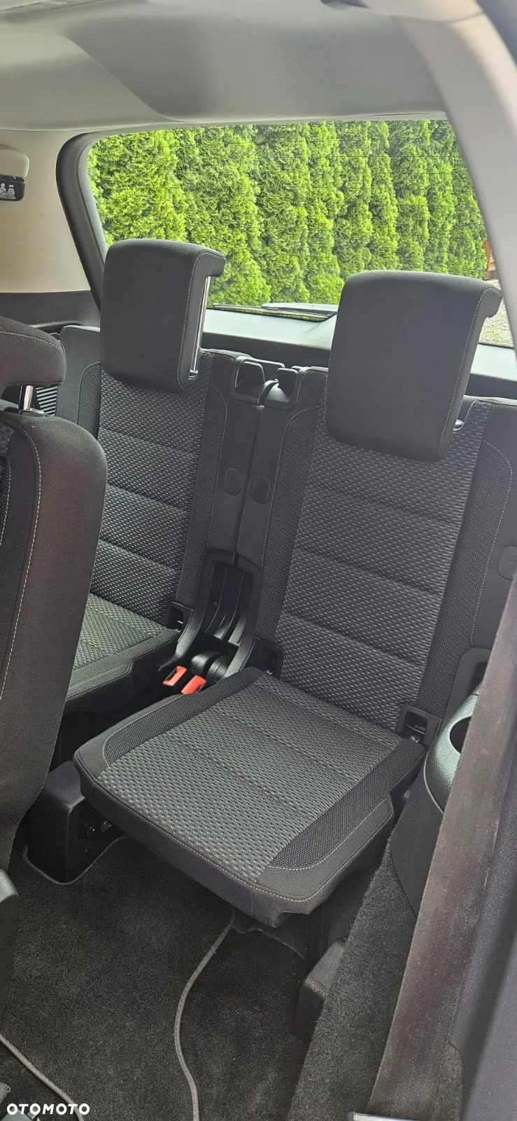 Volkswagen Touran 1.6 TDI BMT Comfortline - 8