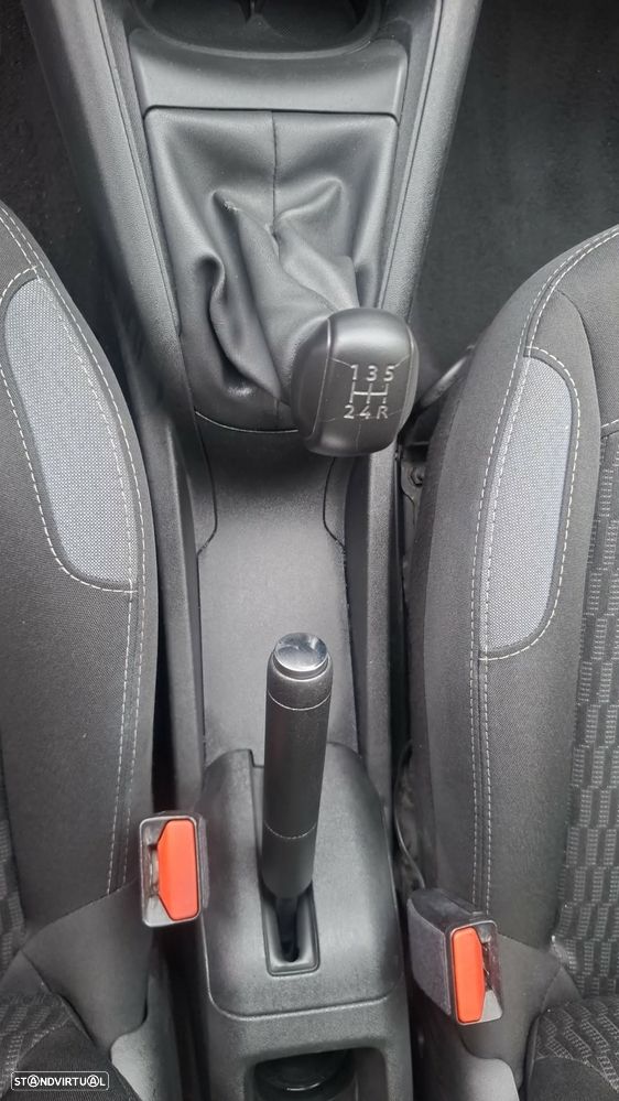 Peugeot 208 1.6 BlueHDi Active - 18