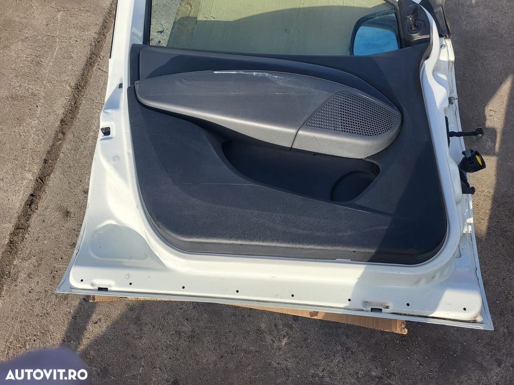 Vindem usa stanga fata  complecta fara oglinda pentru Fiat Doblo 2014 - 3
