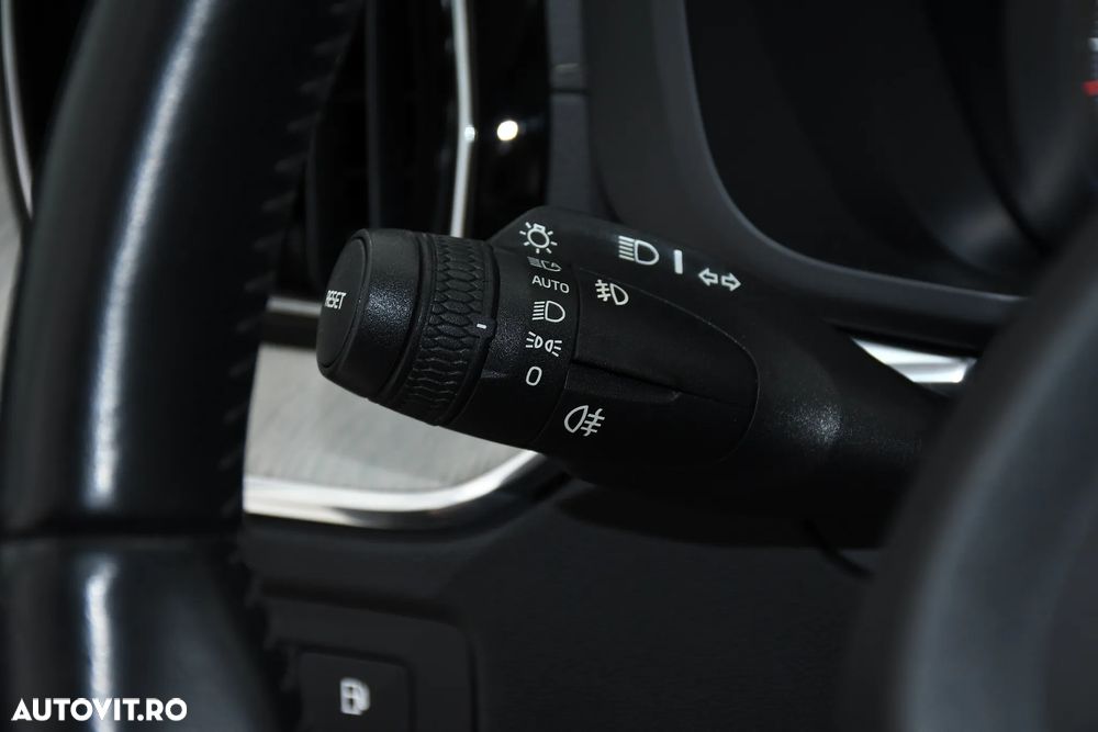 Volvo XC 60 Recharge T8 Twin Engine eAWD Inscription - 41