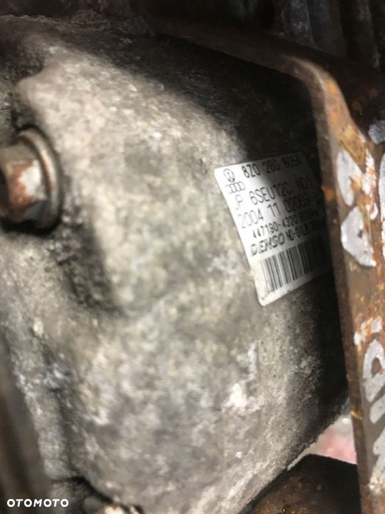 Spręzarka klimatyzacji Audi A2 WV 1.4  8Z0280805A - 2