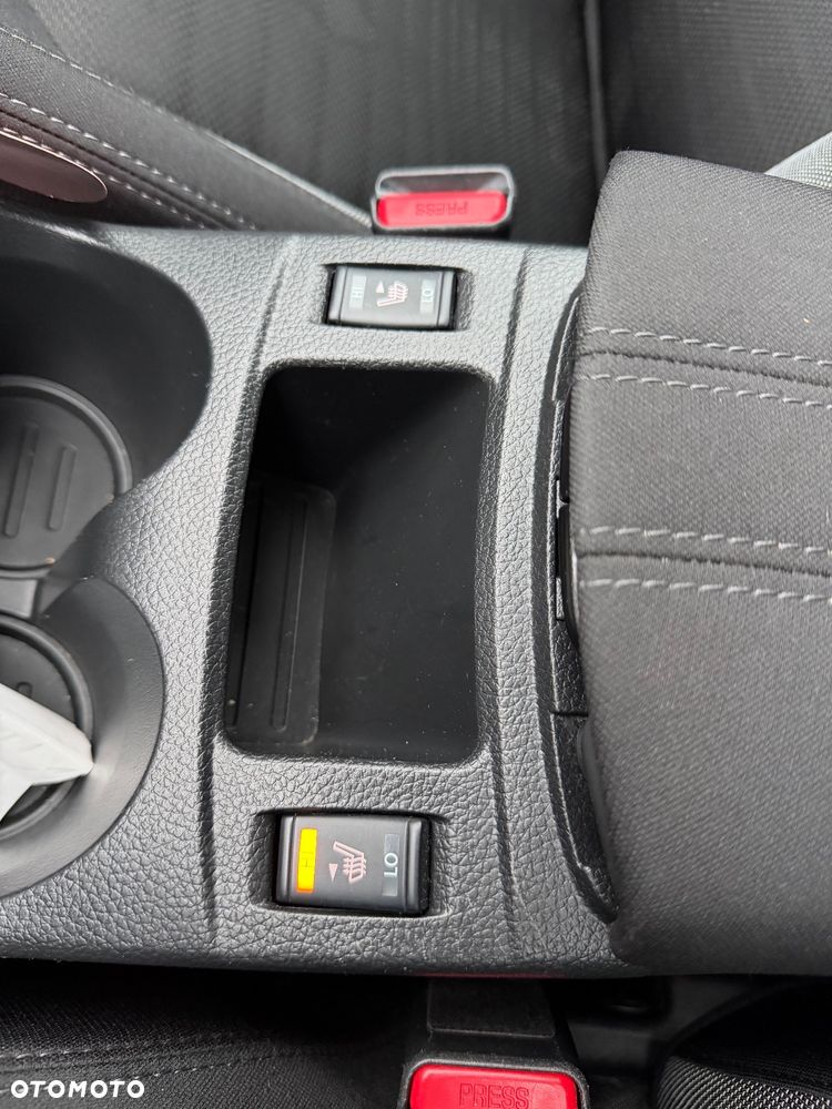 Nissan Qashqai 1.2 DIG-T N-Connecta Xtronic EU6 - 27