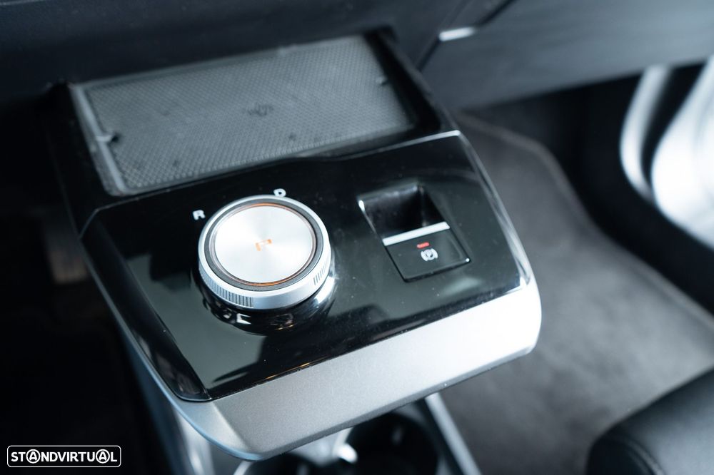 MG MG4 64 kWh Luxury - 30