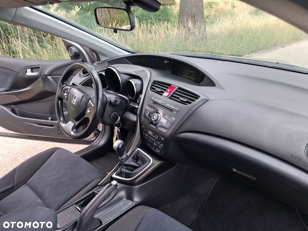 Honda Civic 1.6 i-DTEC Comfort Black Edition - 11