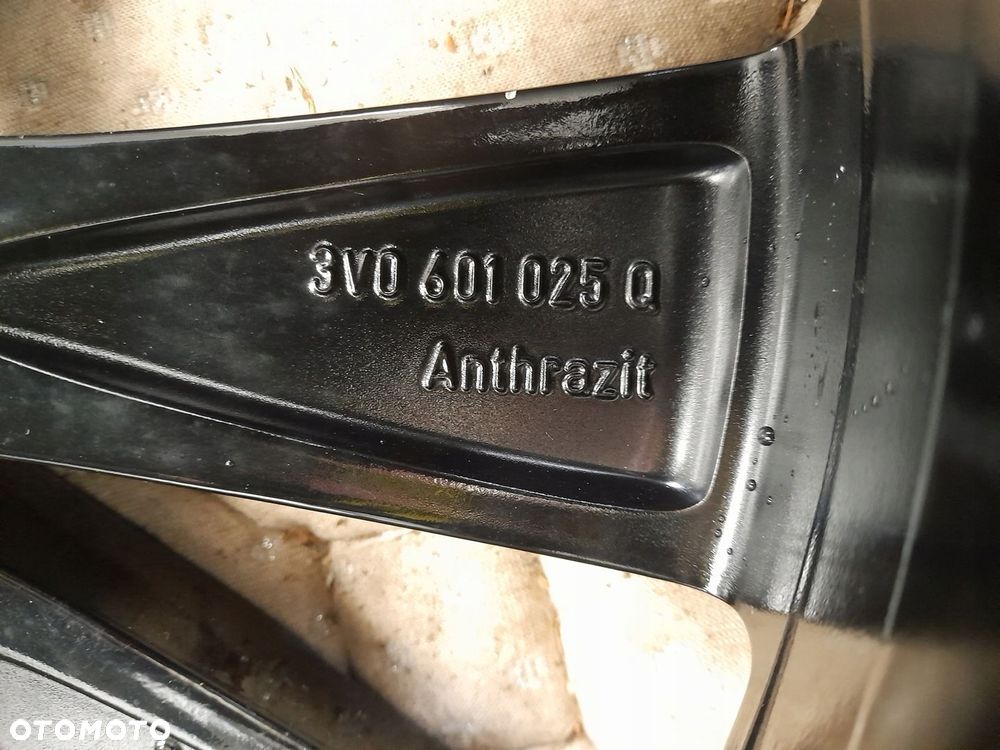 Felga aluminiowa Skoda OE 3Y0601025Q 8.0" x 18" 5x112 ET44 - 3