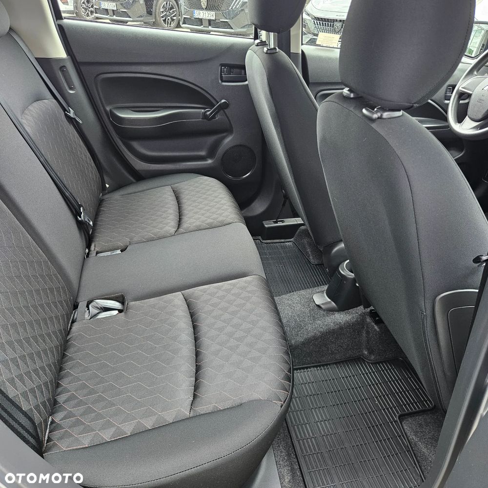 Mitsubishi Space Star 1.2 Entry - 11