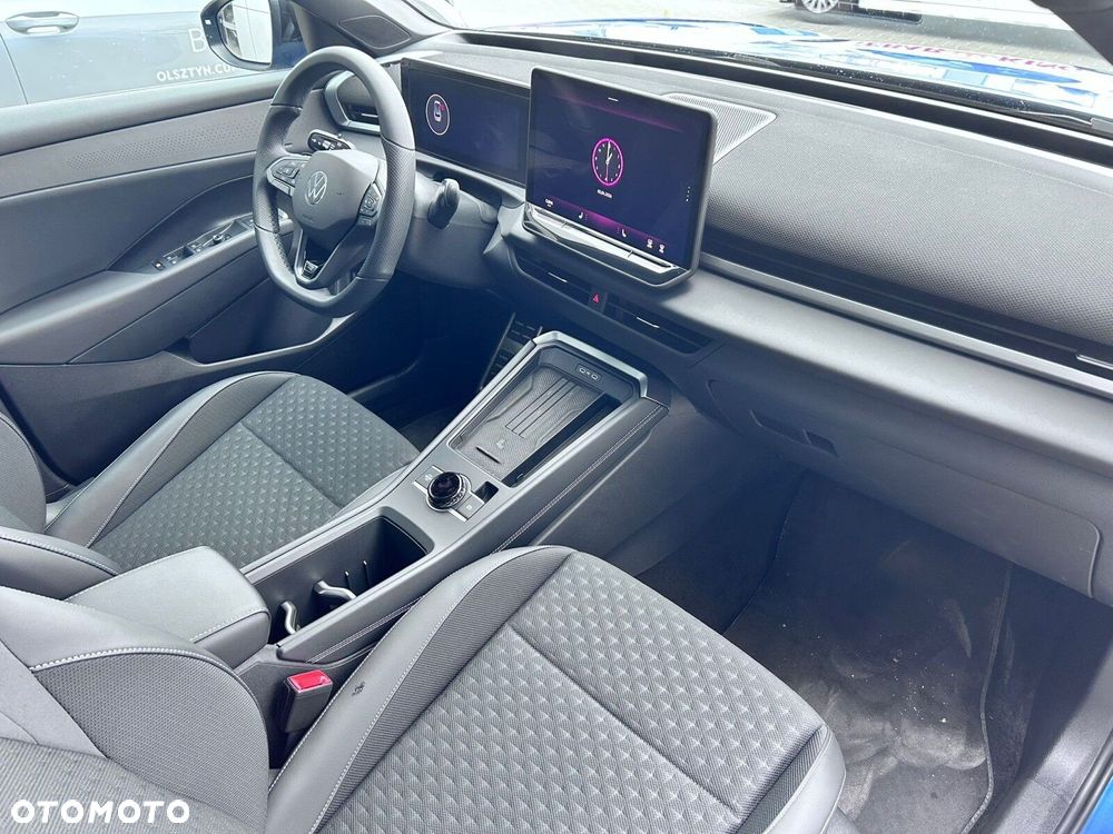 Volkswagen T-Roc - 11