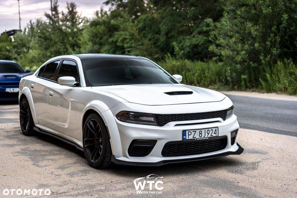 Dodge Charger 6.4 Scat Pack Widebody - 33