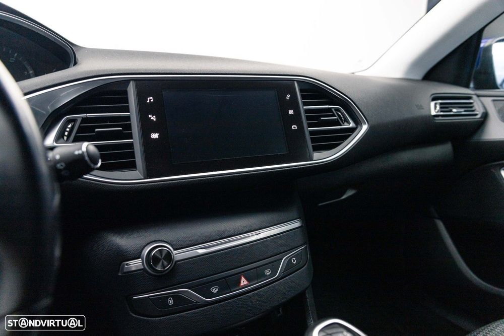 Peugeot 308 SW 1.5 BlueHDi Active - 32