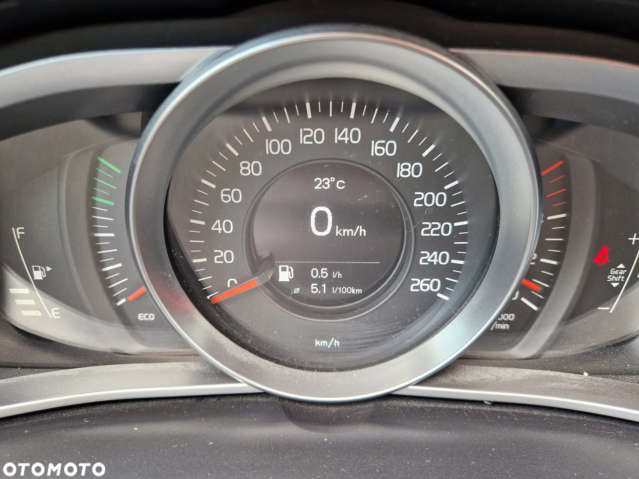 Volvo V40 D2 Momentum - 29