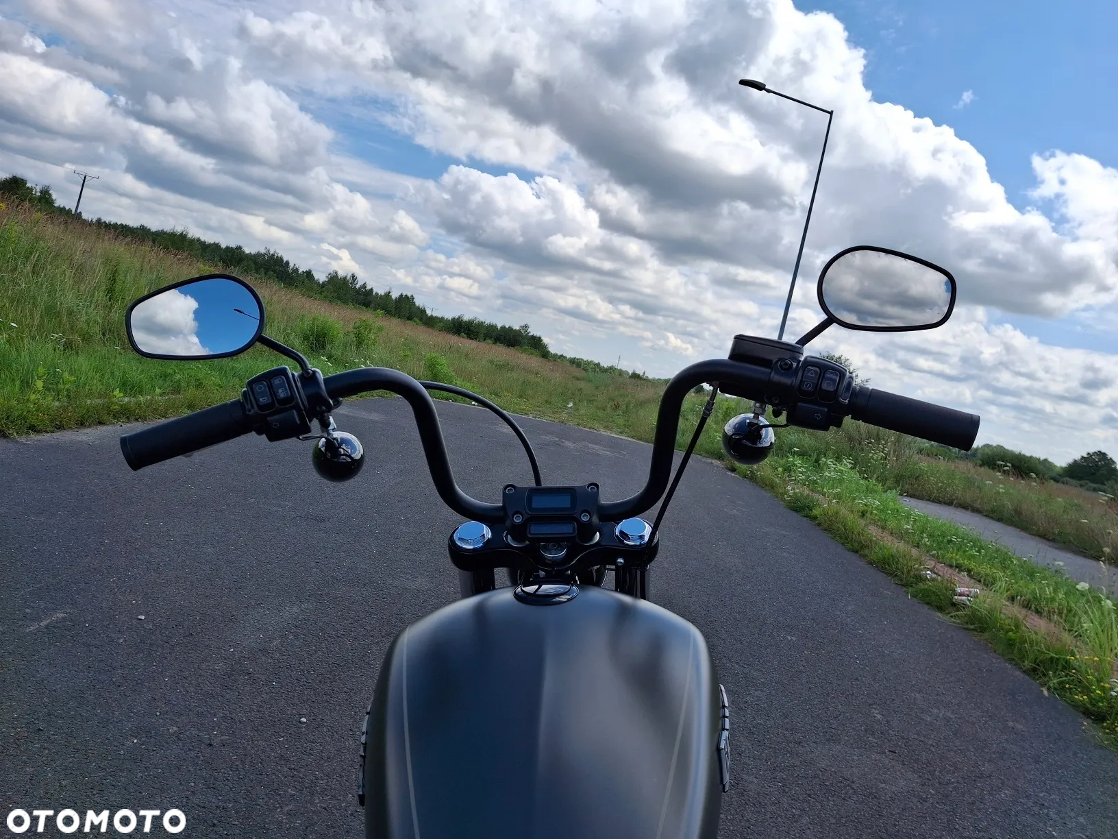 Harley-Davidson Softail Street Bob - 16
