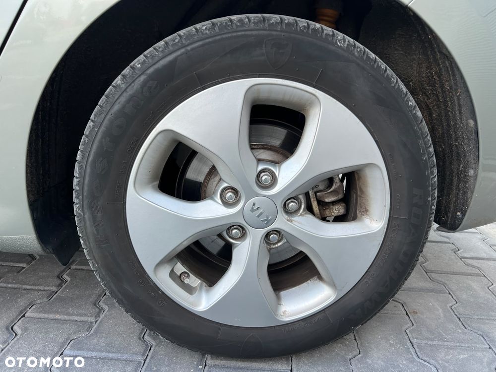 Kia Carens 1.6 GDI Business Line 7os EU6 - 14