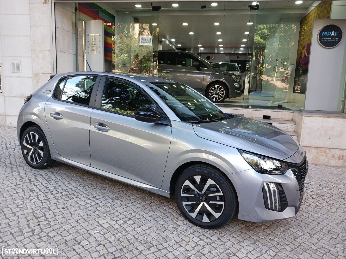 Peugeot 208 1.2 PureTech Style - 3