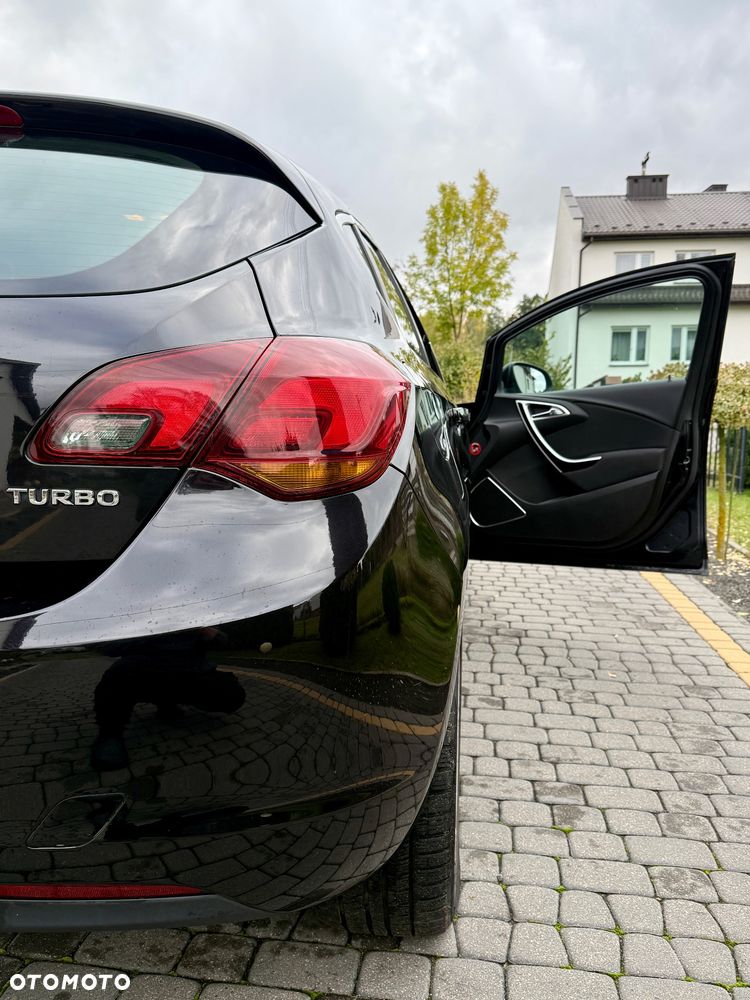 Opel Astra 1.4 Turbo - 19