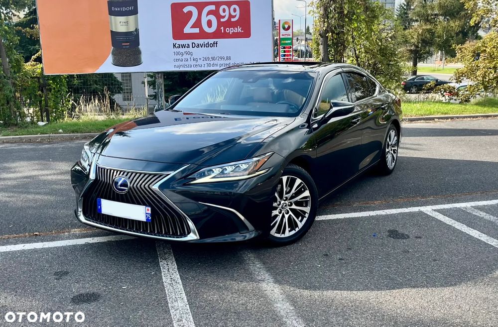 Lexus ES 300h Omotenashi - 4