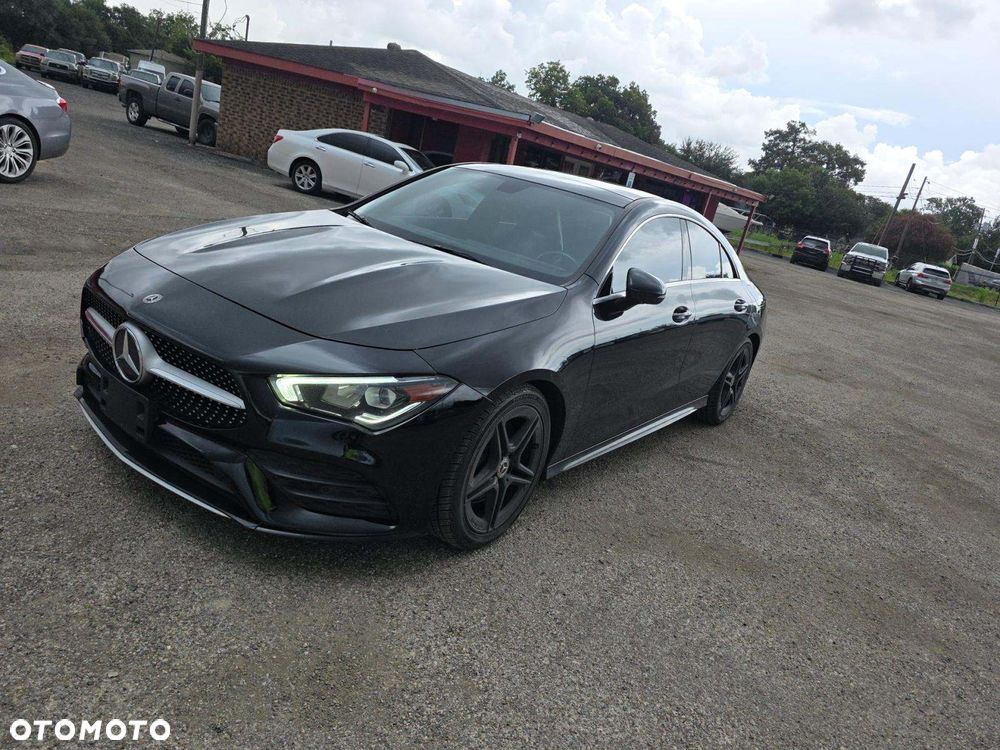 Mercedes-Benz CLA 250 4Matic 7G-DCT AMG Line - 1