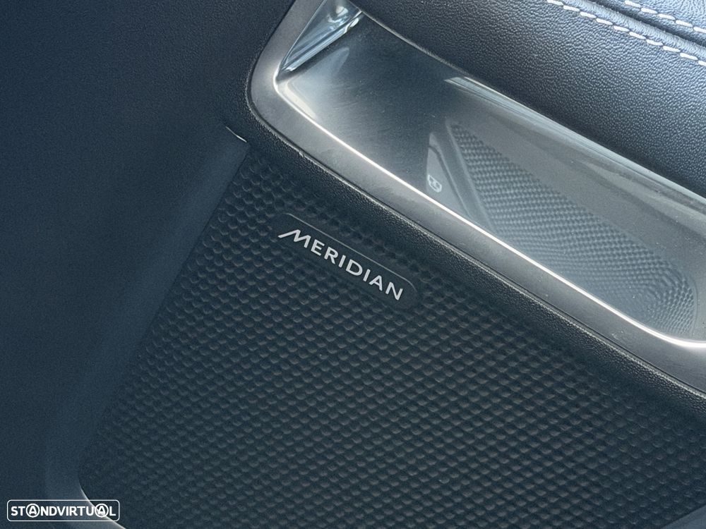 Jaguar E-Pace 1.5 P300e R-Dynamic HSE AWD Aut. - 24