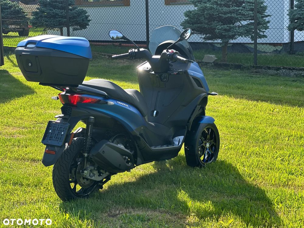 Piaggio MP-3 - 23
