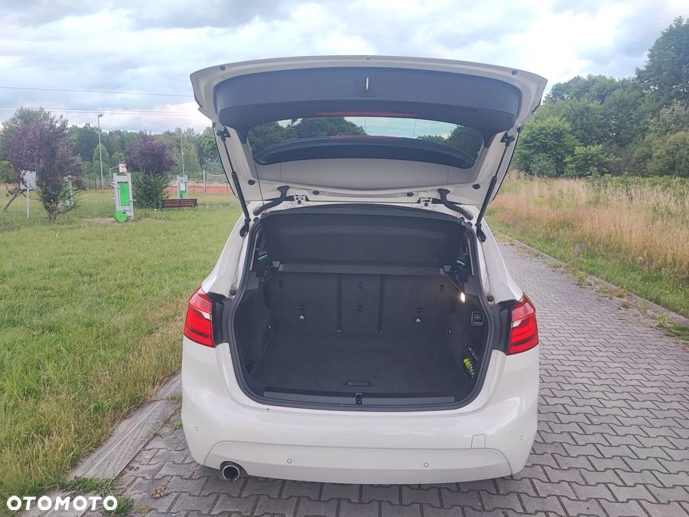 BMW Seria 2 216d Advantage - 28