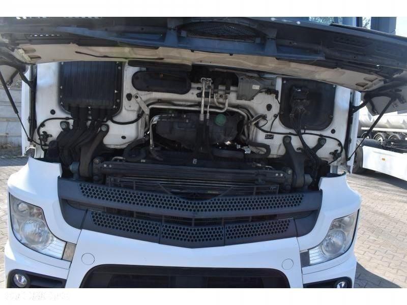 Mercedes-Benz Actros - 29