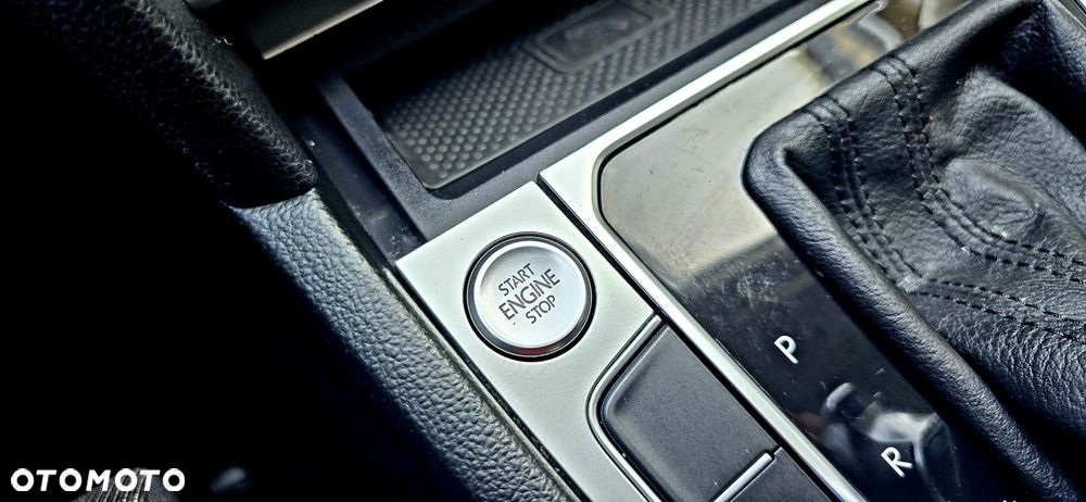 Volkswagen Passat 1.6 TDI (BlueMotion Technology) DSG Comfortline - 17