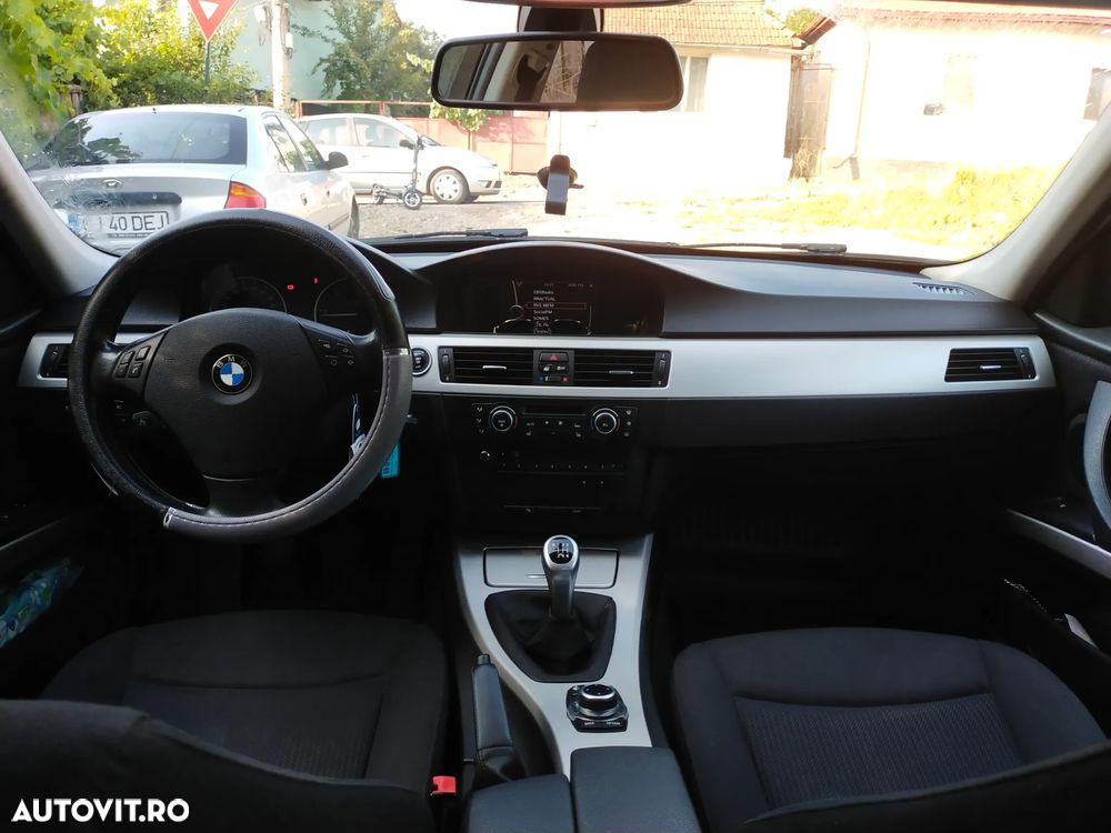 BMW Seria 3 2011 photo 5