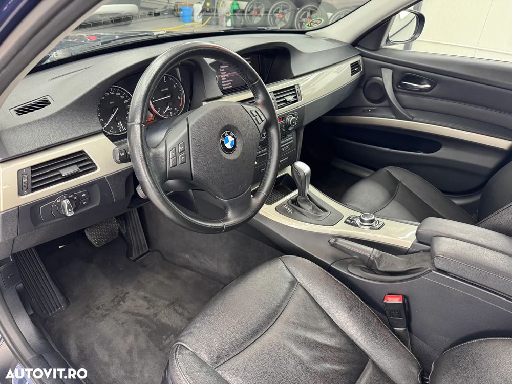 BMW Seria 3 320d DPF Aut. Edition Exclusive - 26