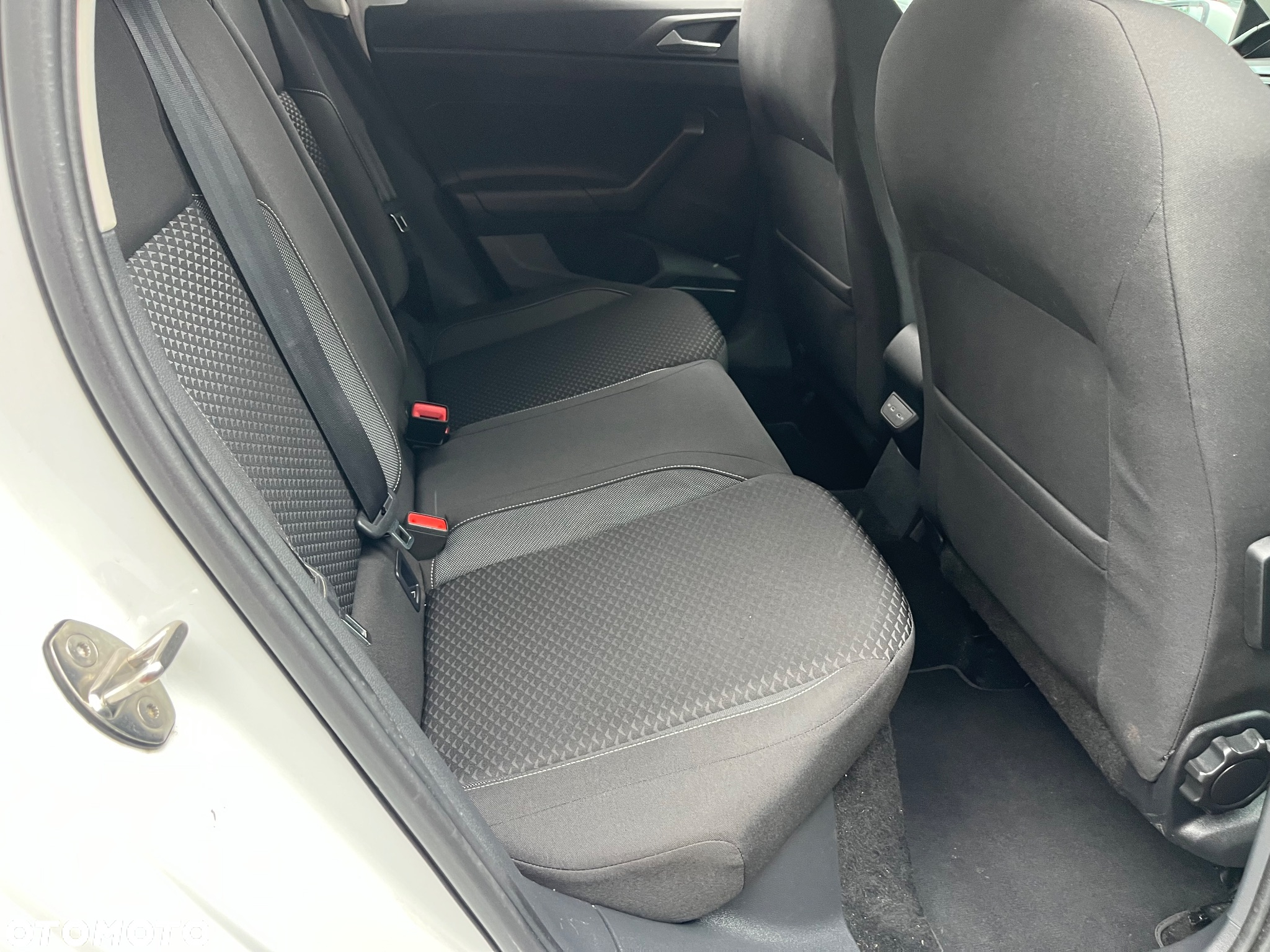 Volkswagen Polo - 10