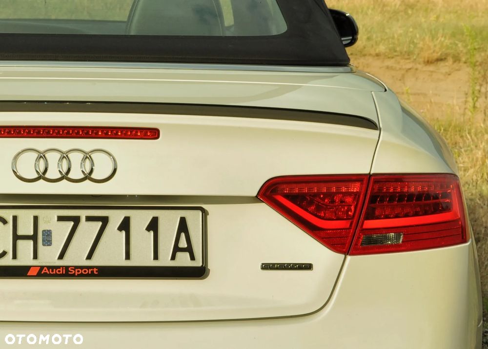 Audi A5 Cabrio 2.0 TDI DPF (clean diesel) quattro - 32