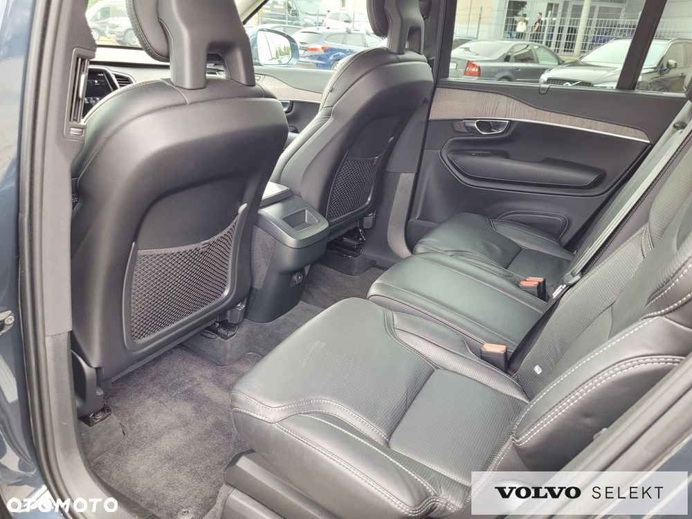 Volvo XC 90 - 23