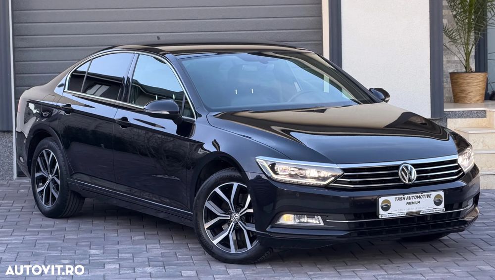 Volkswagen Passat - 1